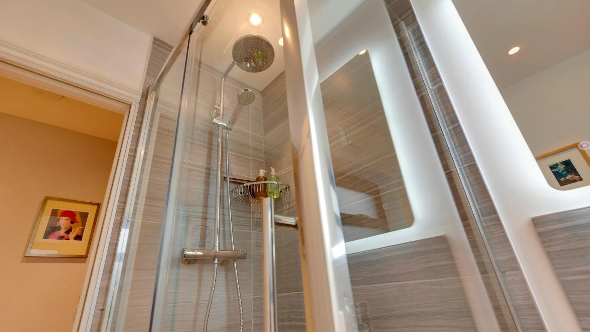 Pass The Keys Stylish And Modern Apartment Free Parking Cambridge 0*,